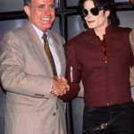 1995. Rudy Giuliani and singer Michael Jackson.